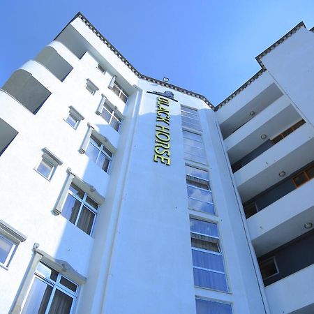Black Horse Hotel Apartment Аддис-Абеба Экстерьер фото