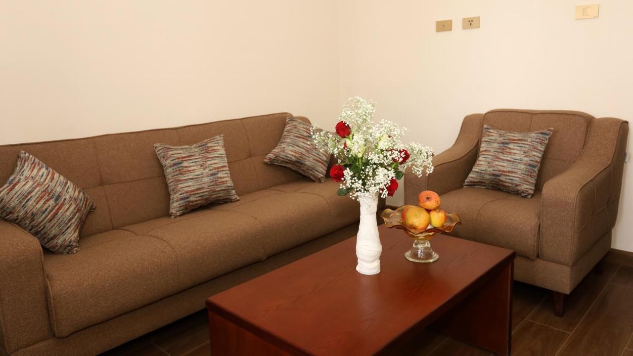 Black Horse Hotel Apartment Аддис-Абеба Экстерьер фото