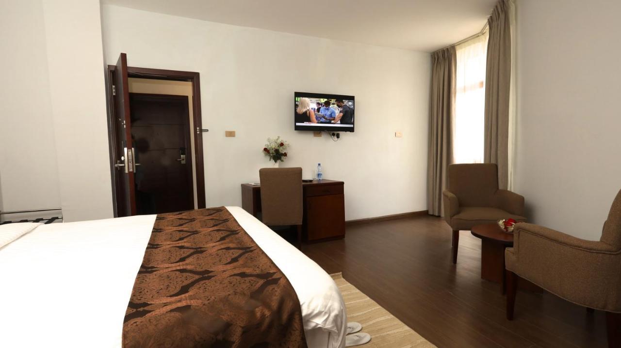 Black Horse Hotel Apartment Аддис-Абеба Экстерьер фото