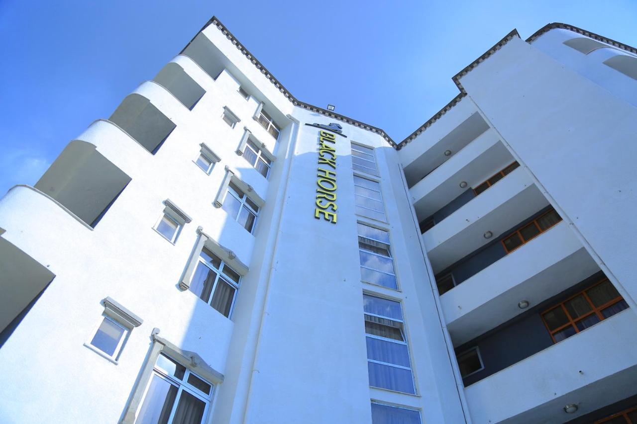 Black Horse Hotel Apartment Аддис-Абеба Экстерьер фото
