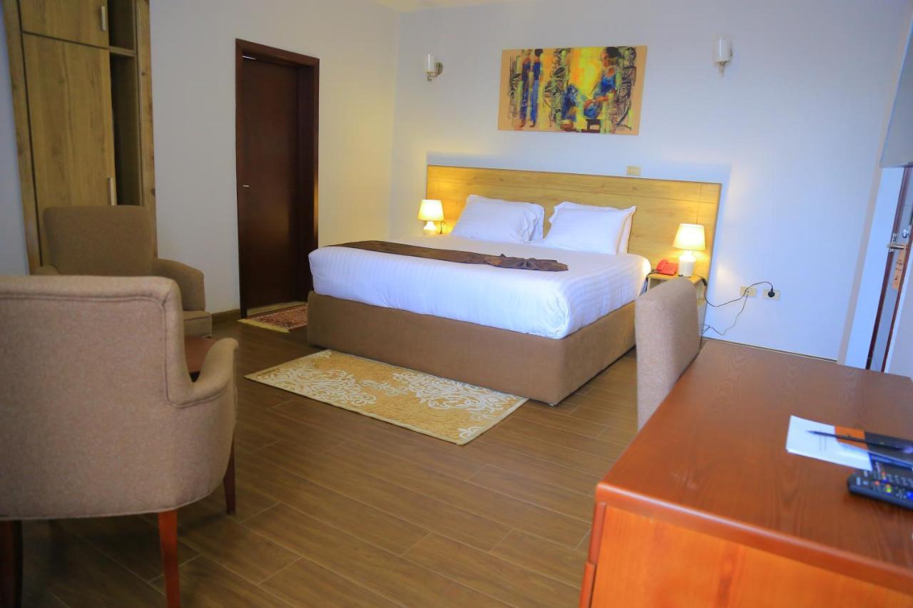 Black Horse Hotel Apartment Аддис-Абеба Экстерьер фото